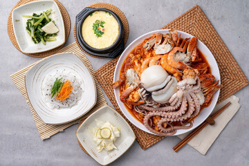Korean food, Korean don, raw meat, kimchi, steamed, agu, pollack, dried pollack, seafood, braised chicken, side dishes, steamed eggs, squid,