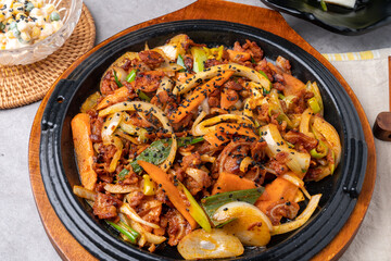 Korean food, cube, steak, cartilage, stir-fry, seafood jjambbong, soup, poop, fried, whole shrimp, iron plate