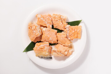 鮭の中骨　水煮（缶詰）