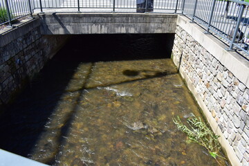 river Warche between walls