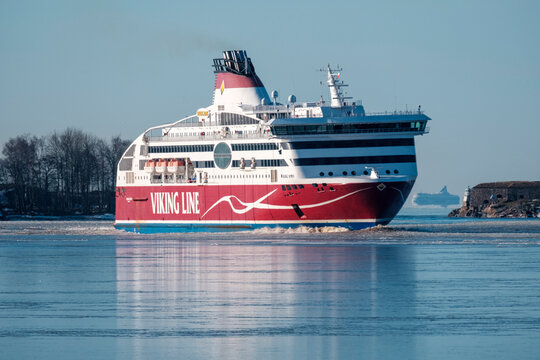 MV Viking XPRS, operated by Viking Line, arriving to the port of Helsinki.