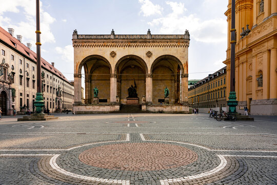Feldherrnhalle in Munich city center
