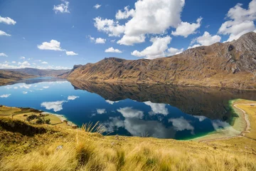 Foto auf Acrylglas Lake in Cordillera © Galyna Andrushko