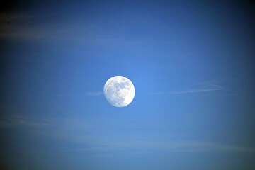 Obraz premium Moon in the Sky