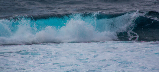 奄美, “寒の戻り”の春の海