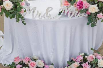 A centerpiece is a central decorative object, often flowers, candles or fruit, and is an important part of the wedding reception decoration.