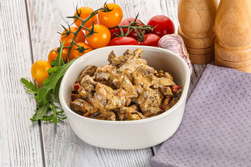 Roasted beef with cream sauce