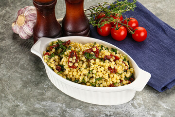 Vegetarian Pasta ptitim with vegetables