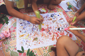 Kids doing nature print art ink from natural thing in learning idea of activity