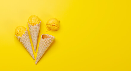 Lemon ice cream in delightful waffle cones - 755401316