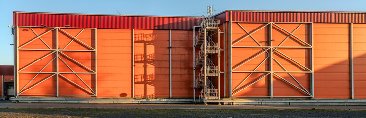 Massive storage hall in the seaport - 755422308