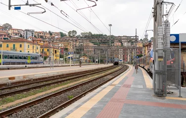 Fototapeten Railway station in La Spezia © PRILL Mediendesign