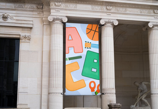 Mockup of customizable vertical banner between pillars
