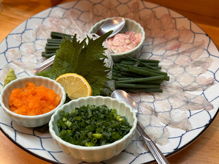 冬の味覚、カワハギのお造り。