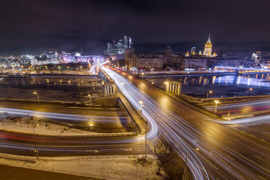Bridge of Bogdan Khmelnitsky on Moskva river in winter evening in Moscow, Russia
