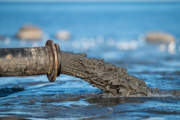 Beach restoration using a sand transfer system