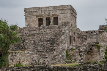 Naklejka premium Mexico - Amazing Mayan ruins on beautiful Caribbean coast in Tulum