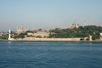 Fototapeta na wymiar Photos d'Istanbul en Turquie, marché, ville et bord de mer