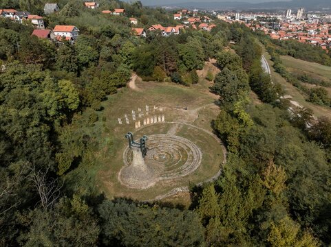 Leskovac Spomenik - Yugoslavia&acute;s abstract Monument in Serbia (Brutalism, aerial shot)