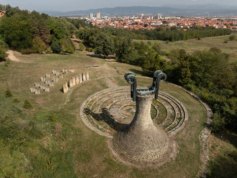 Leskovac Spomenik - Yugoslavia&acute;s abstract Monument in Serbia (Brutalism, aerial shot)