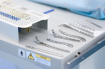 Orthopedic bolts and screws for surgery
