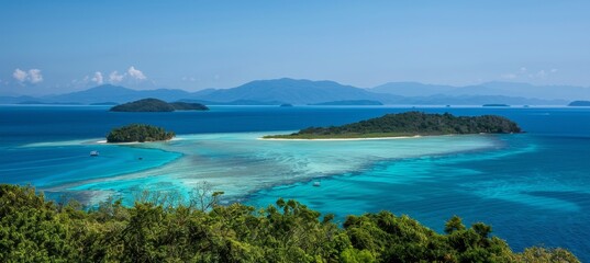 Obraz premium Serenity on a tropical island with clear waters and lush greenery for a peaceful escape.