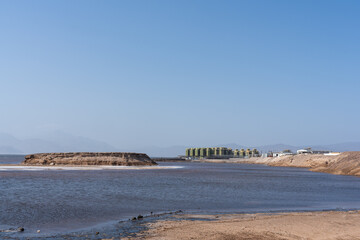 Fototapeta na wymiar Djibouti, the salt lake Assal with in the background chinese salt factory.