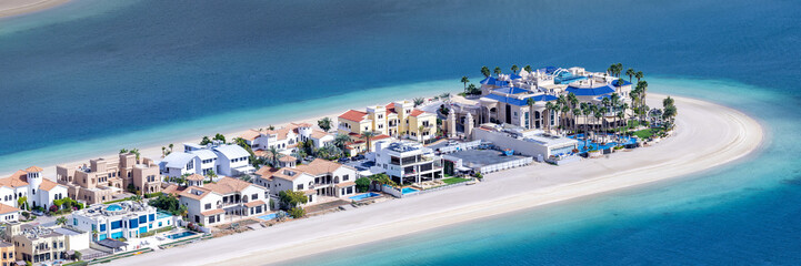 Dubai luxury villas real estate on The Palm Jumeirah artificial island panorama with beach - obrazy, fototapety, plakaty