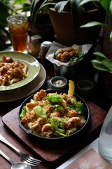 FOOD AND BEVERAGE PICTURE COMMERCIAL USED RESTAURANT