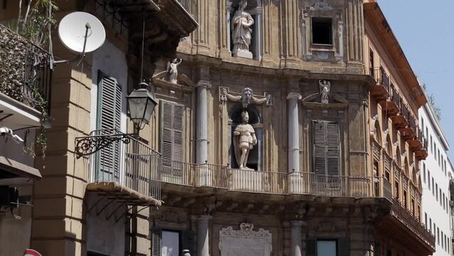 satellite dish connection in   Quattro Canti Vigliena Palermo italy