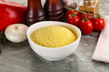 Raw dry wheat couscous grain