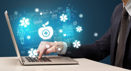 hand browsing on the internet for medical issues