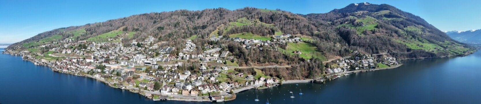 Panoramafoto von Walchwil ZG am Zugersee