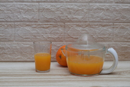 exprimidor naranja  zumo  recien exprimido