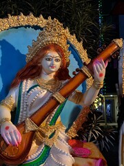 Obraz premium Devi Saraswati: The Hindu goddess of knowledge 