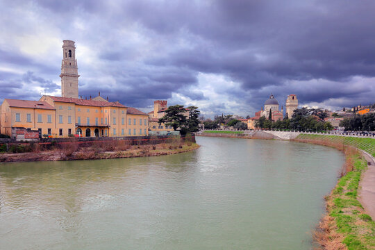 chiese sul fiume adige a verona italia, churches on adige river in verona italy 