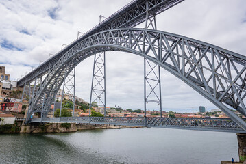 Dom Luis I Bridge over Douro River between cities of Porto and Vila Nova de Gaia, Portugal