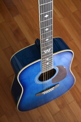 Guitare bleue