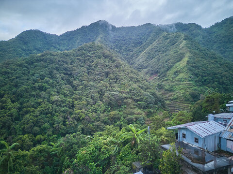 Vistas a&eacute;reas de terrazas de Batad en Filipinas