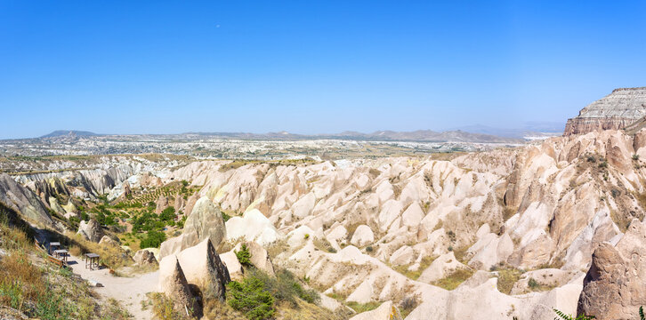 Valley of Roses, Gulludere vadi