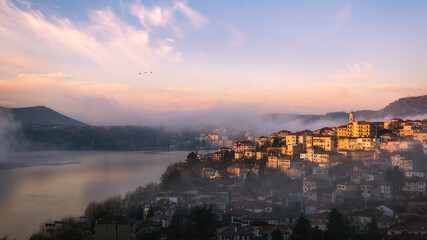 Naklejka premium sunrise in the city of Kastoria