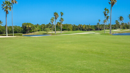 Obraz premium View of a beautiful golf course in Florida in the United States