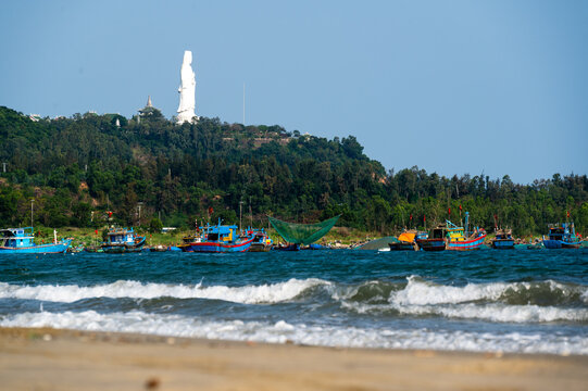 Da Nang beach in Vietnam and Lady Buddha
