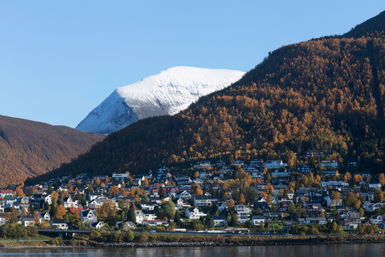 Tromsdalstinden fra Tromsøya