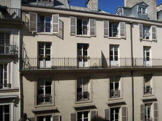 Obraz premium Photograph of the building in Paris in 2012