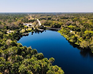 Fototapeta na wymiar picture of park in Florida from drone of pond 