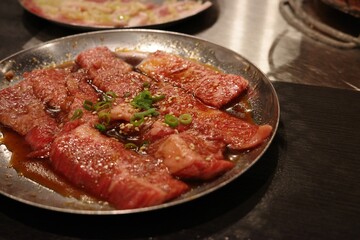 焼く前の肉