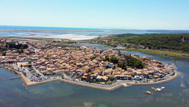 Vue a&eacute;rienne de Gruissan, de la Tour Barberousse, Aude, Occitanie, France	