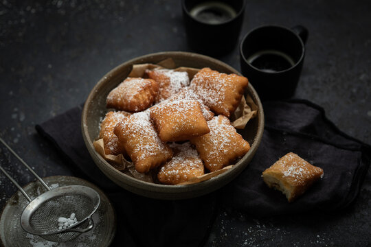 beignets bugnes oreillettes frit croustillant