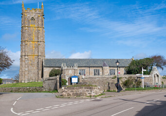 Große alte Kirche in Cornwall 